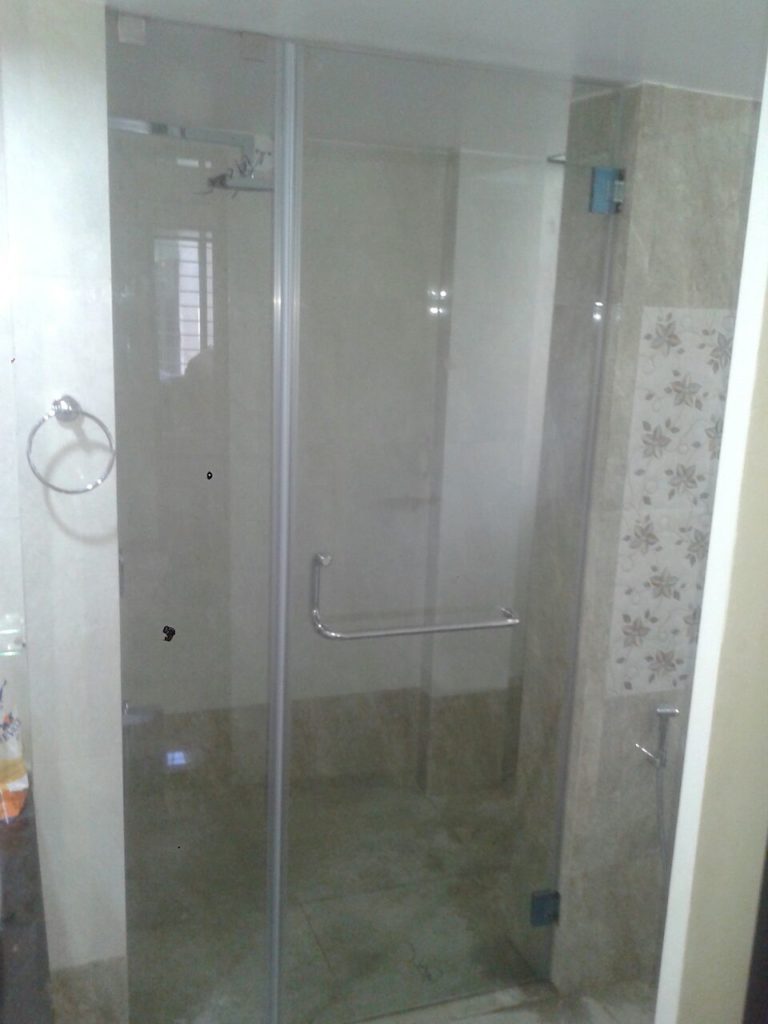 SHOWER PARTITION