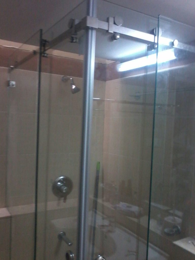 90 Degree FRAMLESS GLASS SLIDING